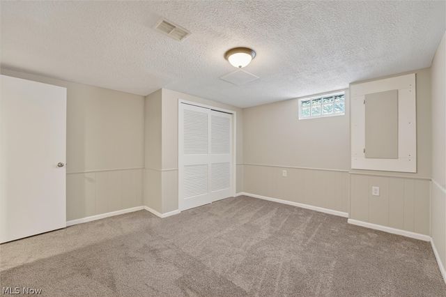 4586 Everhart Drive, Green, OH 44720