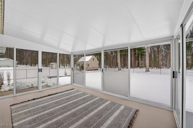 4586 Everhart Drive, Green, OH 44720