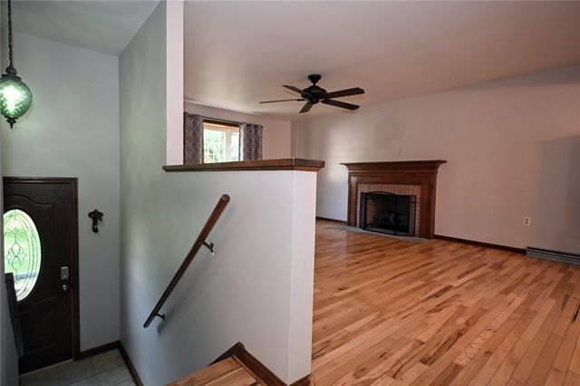 716 Sampson St, Monongahela, PA 15063