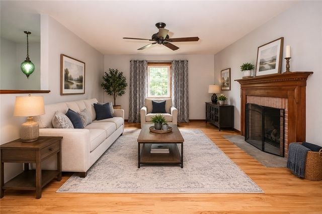 716 Sampson St, Monongahela, PA 15063