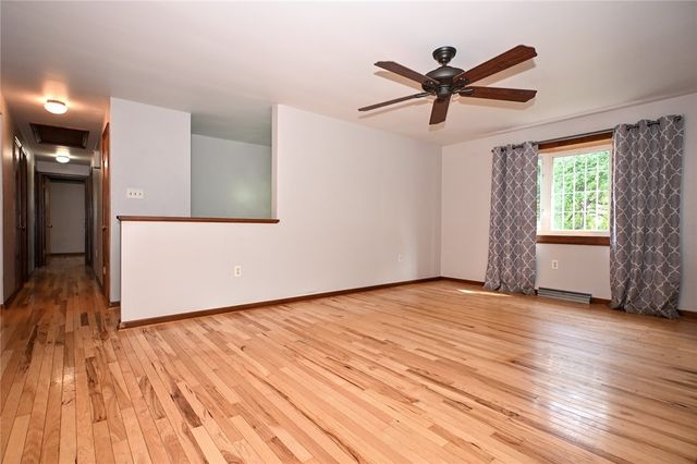 716 Sampson St, Monongahela, PA 15063