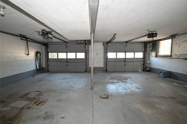 716 Sampson St, Monongahela, PA 15063