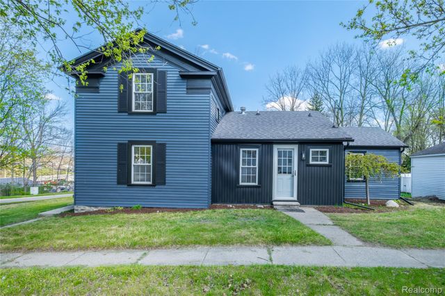 227 Emily Street, Flushing, MI 48433