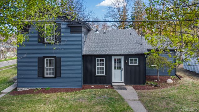 227 Emily Street, Flushing, MI 48433
