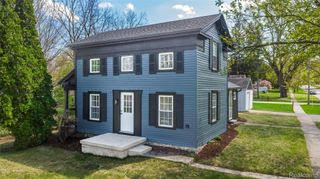 227 Emily Street, Flushing, MI 48433