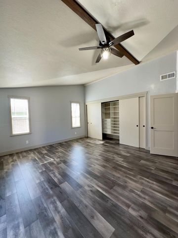 1640 Ukiah Way, Salinas, CA 93906
