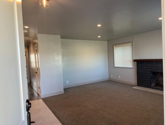 1640 Ukiah Way, Salinas, CA 93906