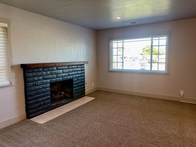 1640 Ukiah Way, Salinas, CA 93906
