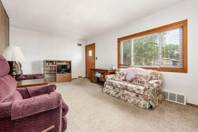 618 Savannah Drive, Columbus, OH 43228