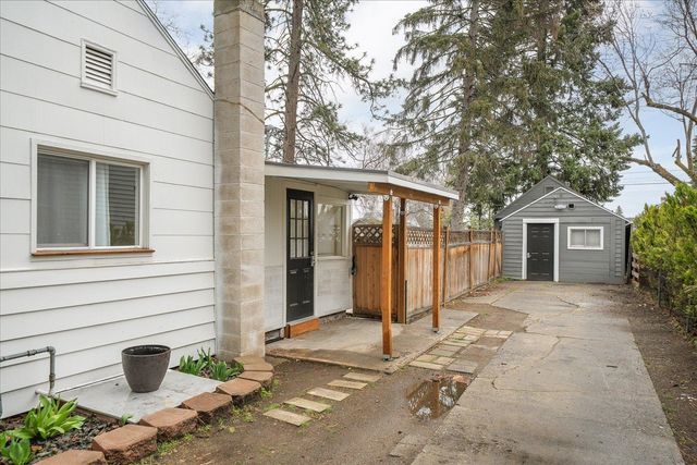 7327 E 6TH Ave, Spokane Valley, WA 99212