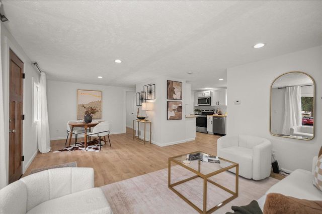 7327 E 6TH Ave, Spokane Valley, WA 99212