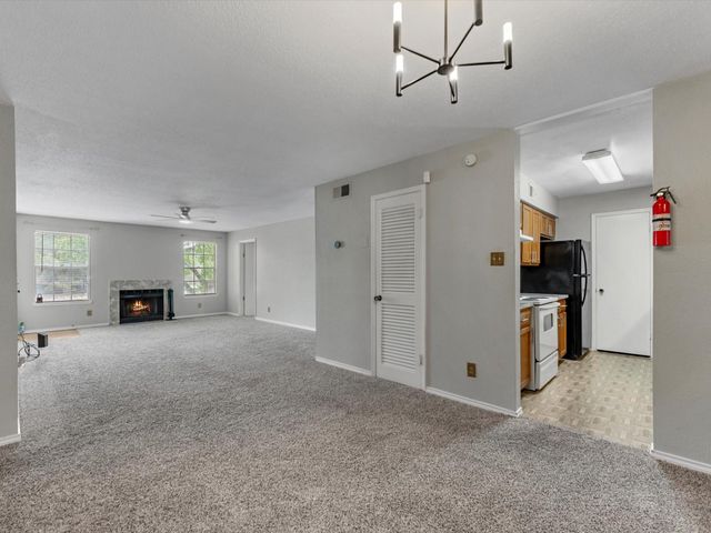 9700 Leawood Boulevard 706, Houston, TX 77099