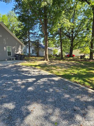 404 S Rose Avenue, Kannapolis, NC 28083
