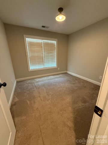 404 S Rose Avenue, Kannapolis, NC 28083
