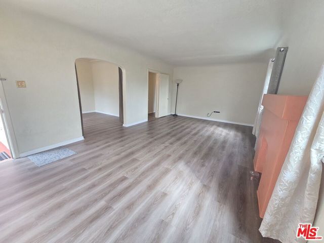 1330 Keniston Avenue, Los Angeles, CA 90019