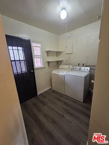 1330 Keniston Avenue, Los Angeles, CA 90019
