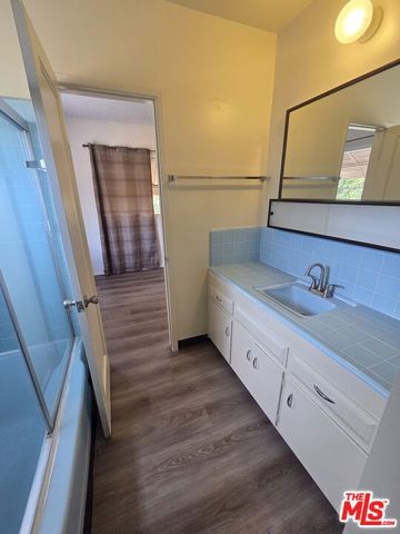 1330 Keniston Avenue, Los Angeles, CA 90019