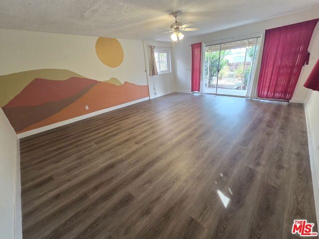 1330 Keniston Avenue, Los Angeles, CA 90019