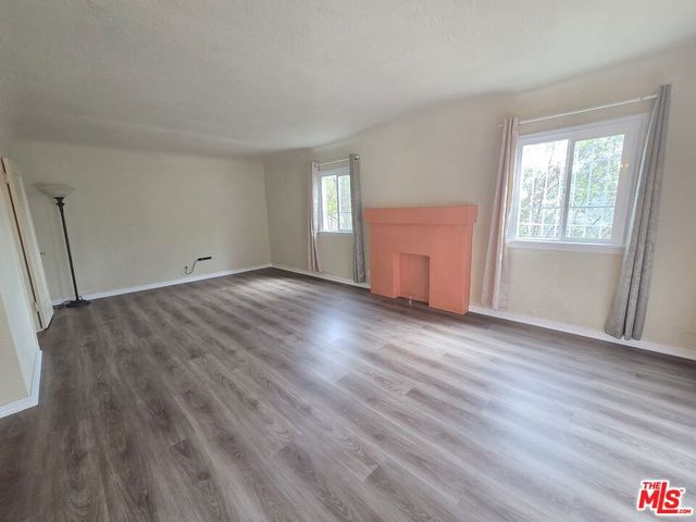1330 Keniston Avenue, Los Angeles, CA 90019