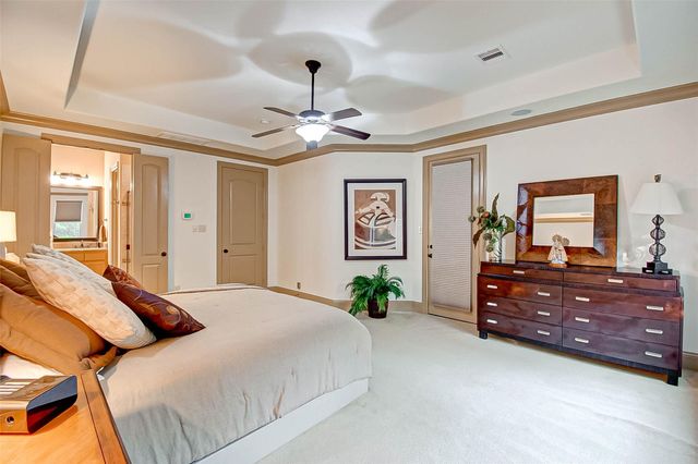 7 Shearling Court, Spring, TX 77389