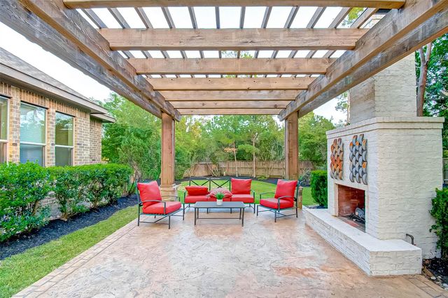 7 Shearling Court, Spring, TX 77389