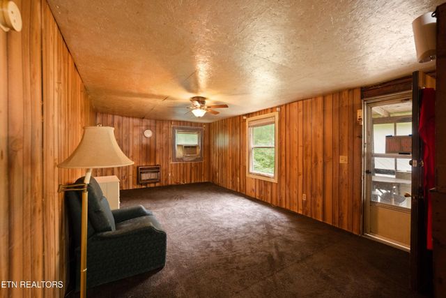 766 Wallop Lane, Crossville, TN 38571