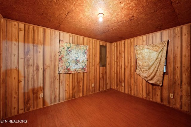 766 Wallop Lane, Crossville, TN 38571