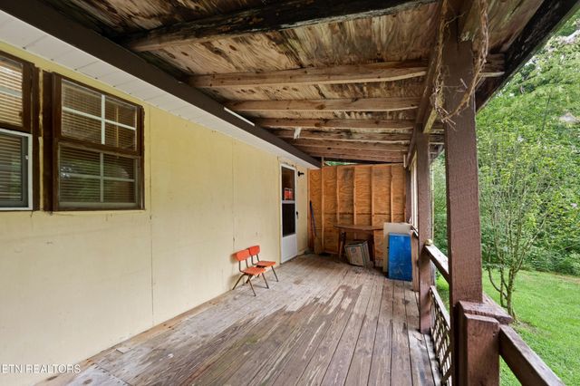 766 Wallop Lane, Crossville, TN 38571