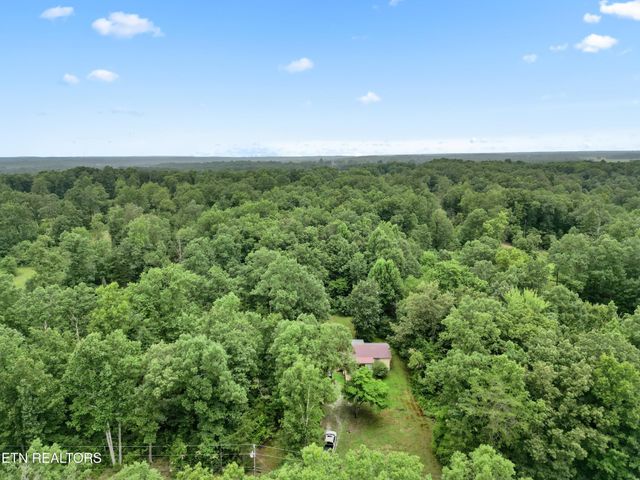 766 Wallop Lane, Crossville, TN 38571