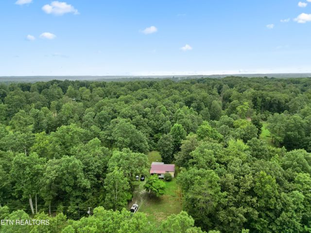 766 Wallop Lane, Crossville, TN 38571