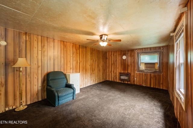 766 Wallop Lane, Crossville, TN 38571