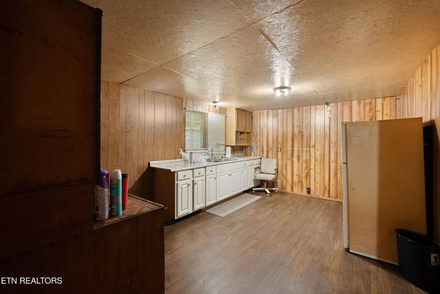 766 Wallop Lane, Crossville, TN 38571