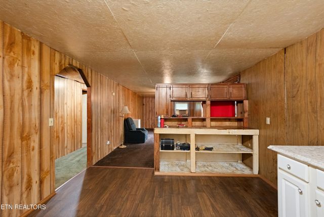 766 Wallop Lane, Crossville, TN 38571