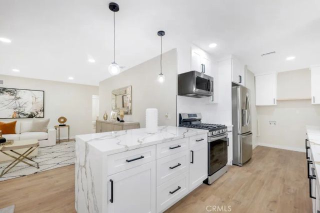 11552 Fellows, Pacoima, CA 91331