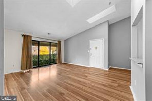 21 KITE CT, Lawrenceville, NJ 08648