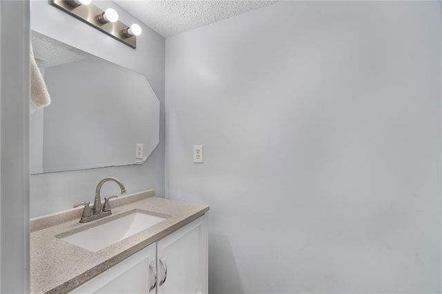 4108 N Troost Avenue, Kansas City, MO 64116