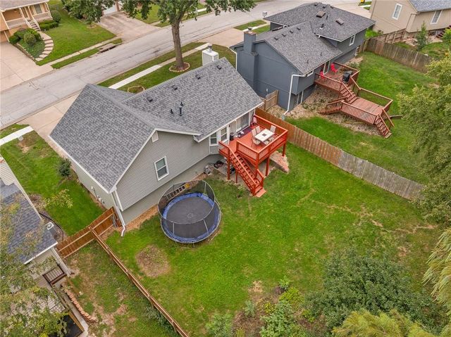 4108 N Troost Avenue, Kansas City, MO 64116