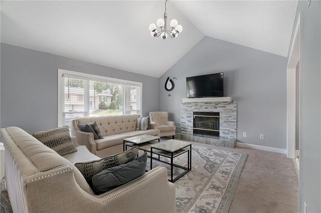 4108 N Troost Avenue, Kansas City, MO 64116
