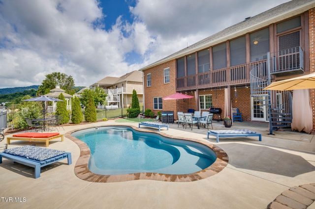 4016 Rick Slaughter Court, Kingsport, TN 37660