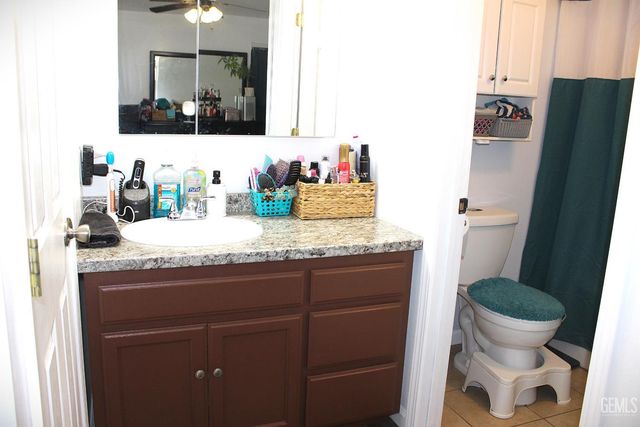 505 Lierly Avenue, Taft, CA 93268