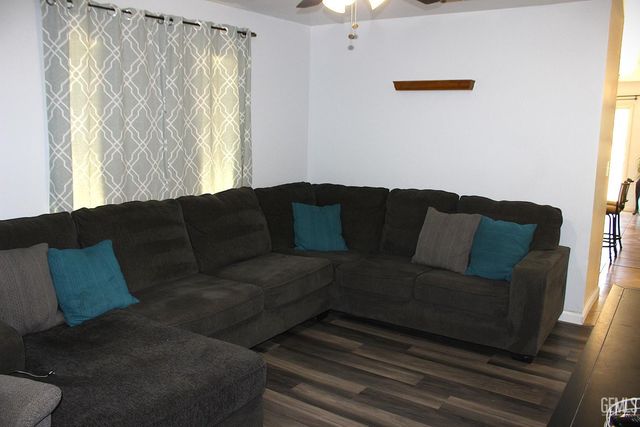 505 Lierly Avenue, Taft, CA 93268