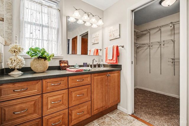 1724 Birddog Court, Loveland, OH 45140