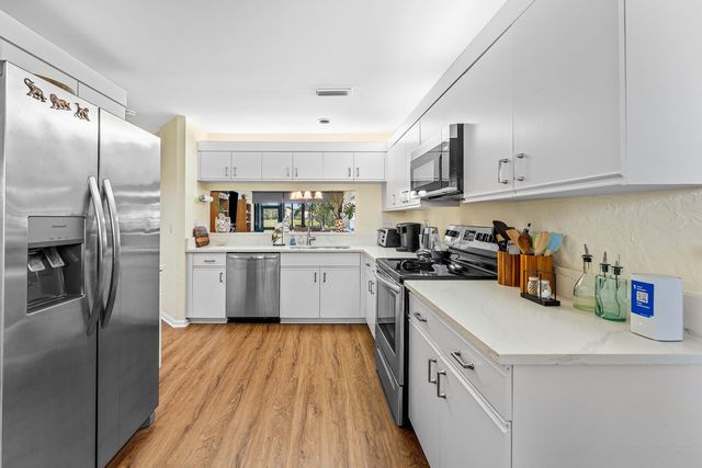 858 Windermere Way, Palm Beach Gardens, FL 33418