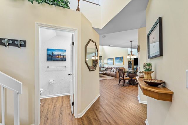 858 Windermere Way, Palm Beach Gardens, FL 33418