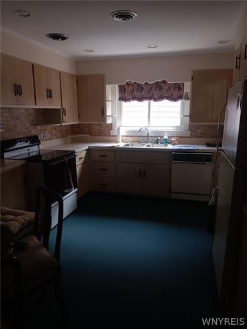 83 South Shore Boulevard, Lackawanna, NY 14218