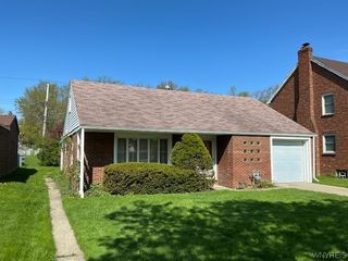 83 South Shore Boulevard, Lackawanna, NY 14218