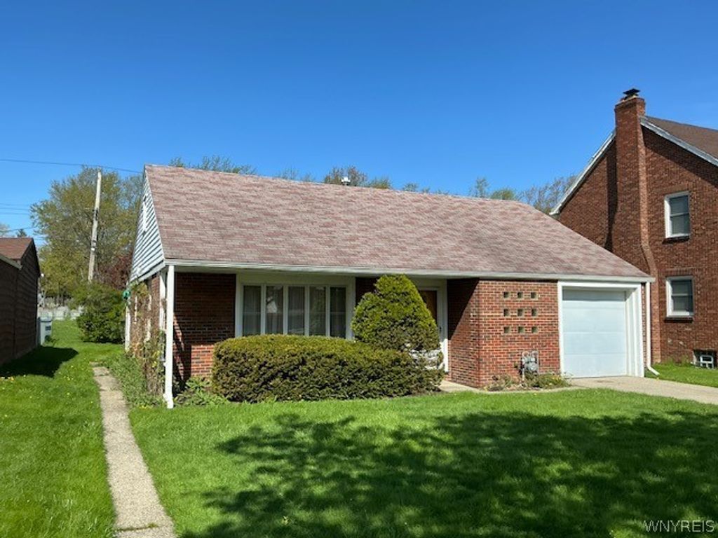 83 South Shore Boulevard, Lackawanna, NY 14218