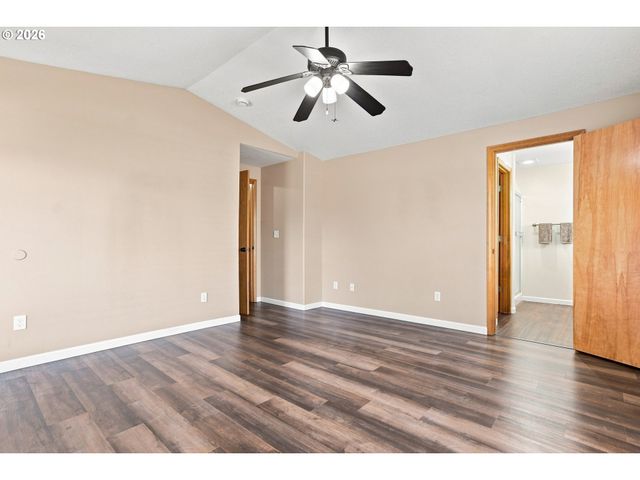 13010 Ne 38th St, Vancouver, WA 98682