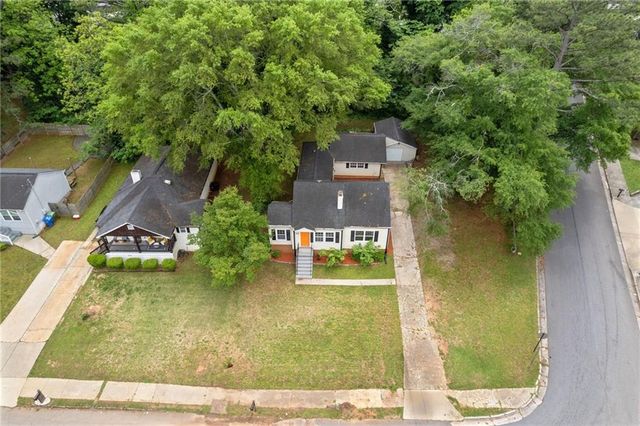 992 Estes SW Drive, Atlanta, GA 30310