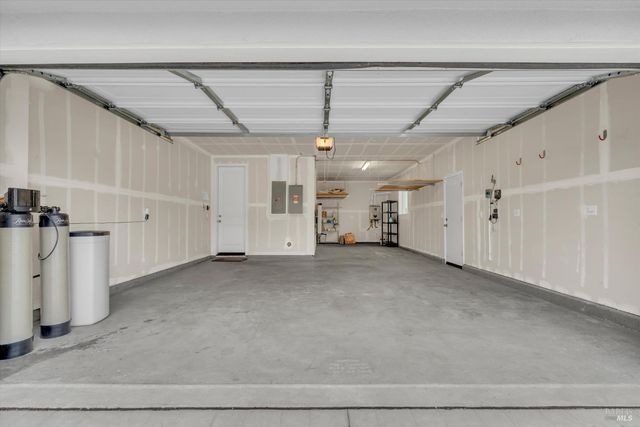 580 Kingbird Cir, Vacaville, CA 95688